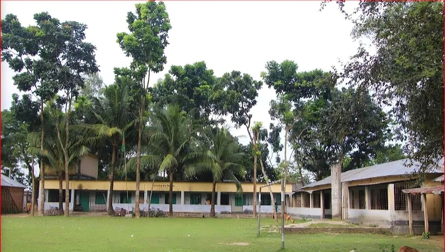 ছাগলধরা উচ্চ বিদ্যালয় ভবন ৩